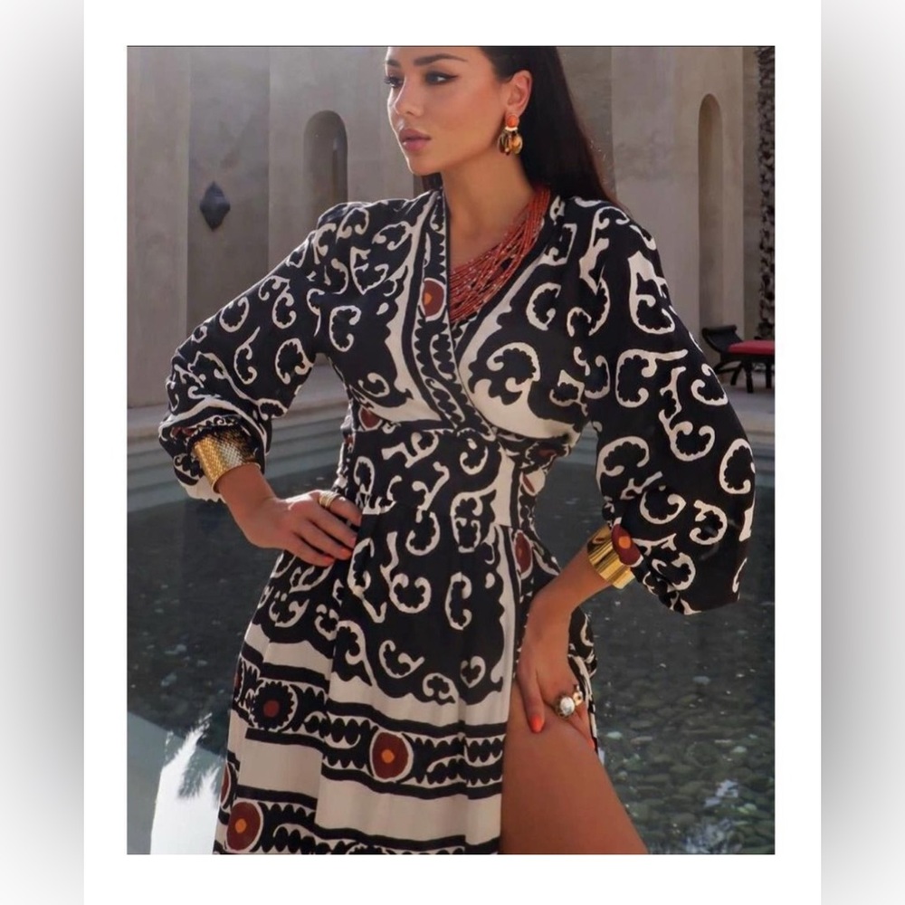 ZARA PRINTED WRAP DRESS**offers welcome** - Picture 4 of 7